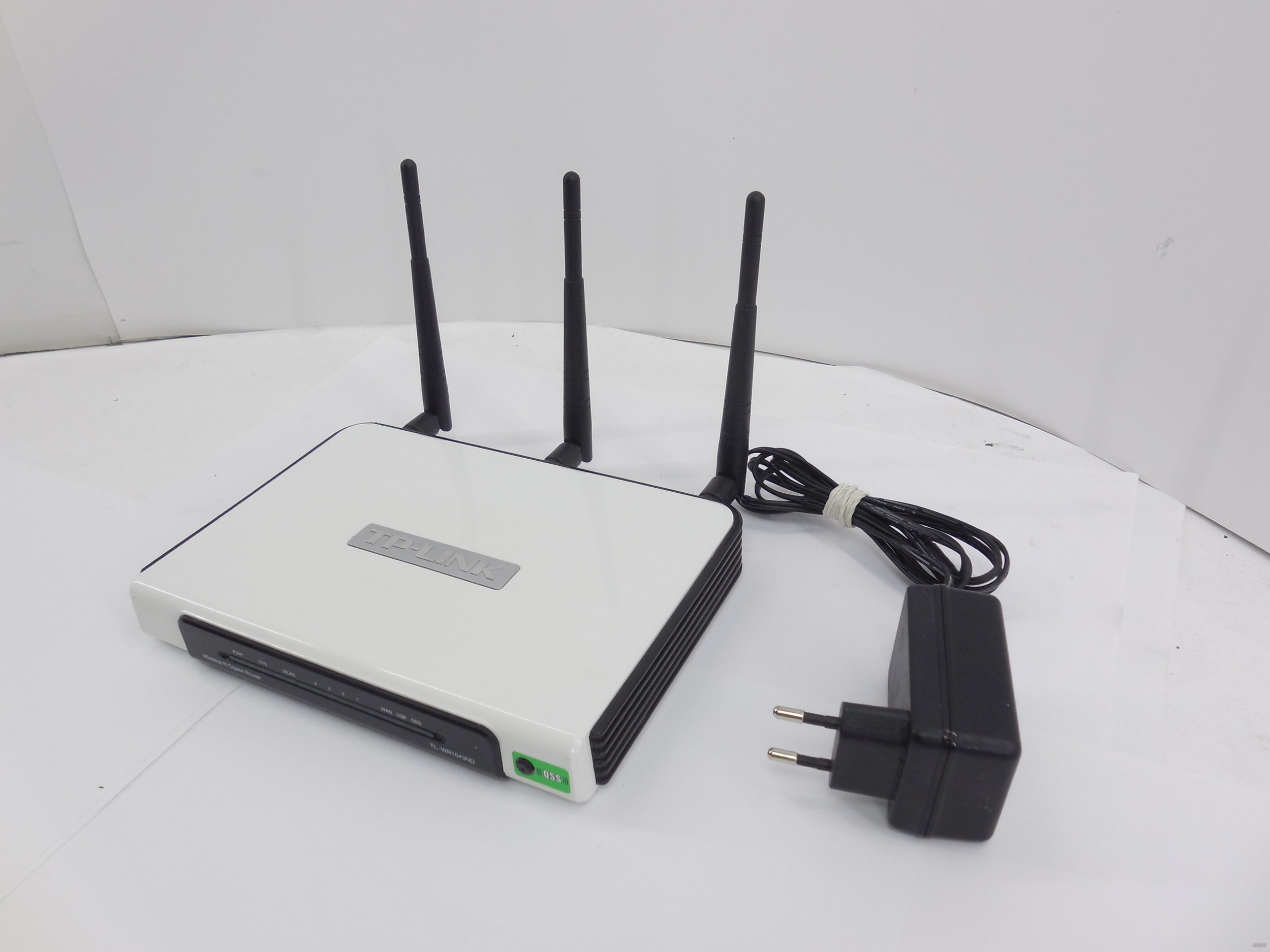 TP-Link TL-WR1043ND - гигабитный Wi-Fi роутер для дома и офиса