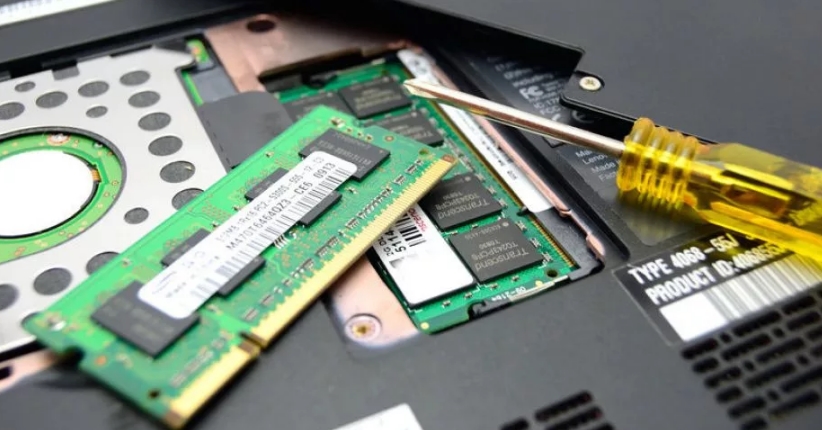 Как добавить оперативной памяти в ноутбук и не сломать его